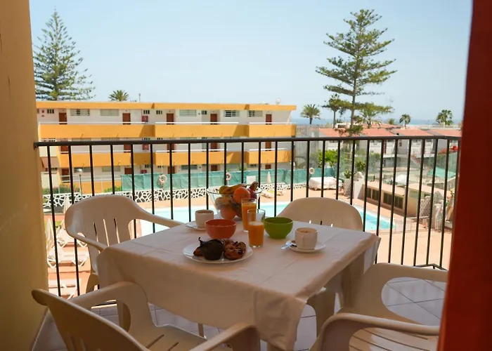 Cactus Canary Rent *